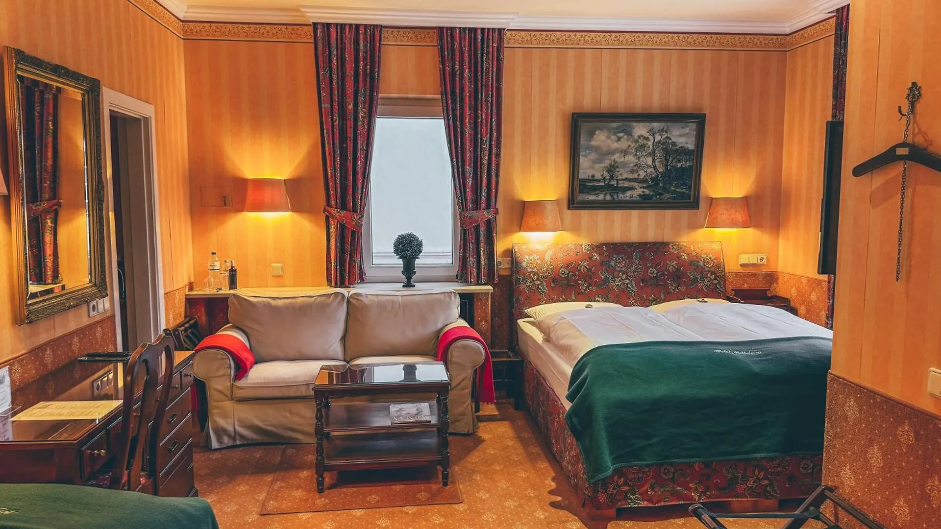 Hotel Mittelweg Hamburgo 3*,