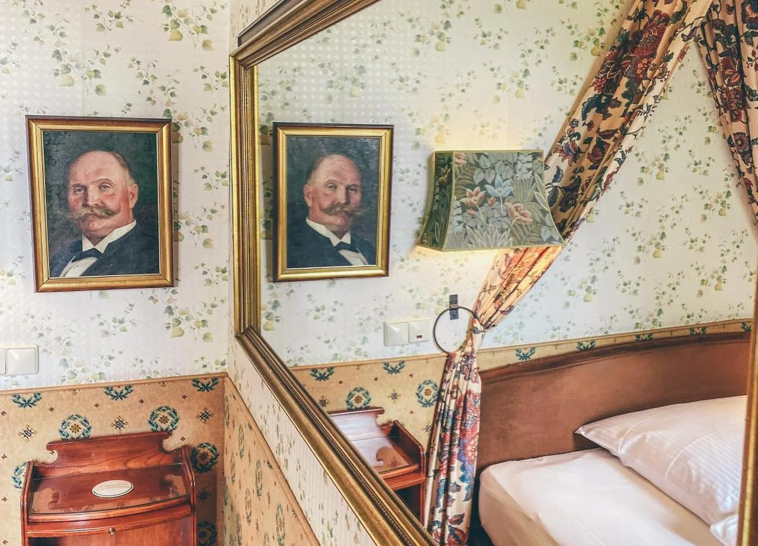 Hotel Mittelweg Hamburgo